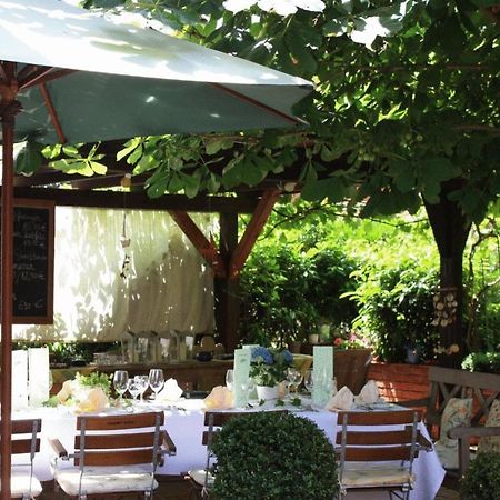 Gasthaus Schwanen & Villa Pfarrhus Stuhlingen Dış mekan fotoğraf